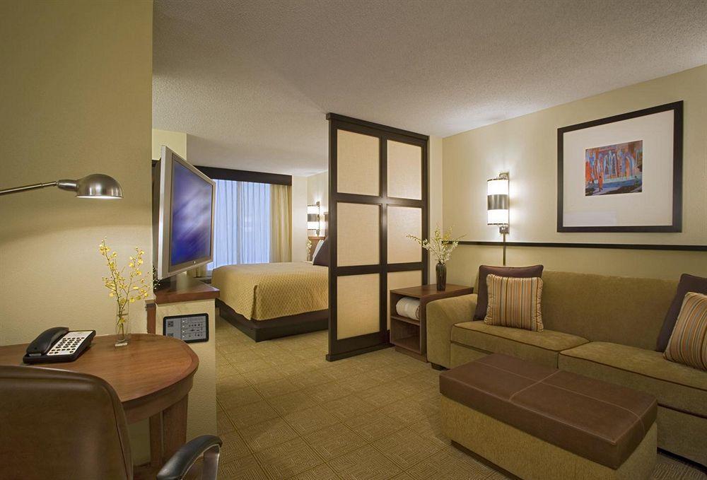 Hyatt Place College Station Hotel Bagian luar foto